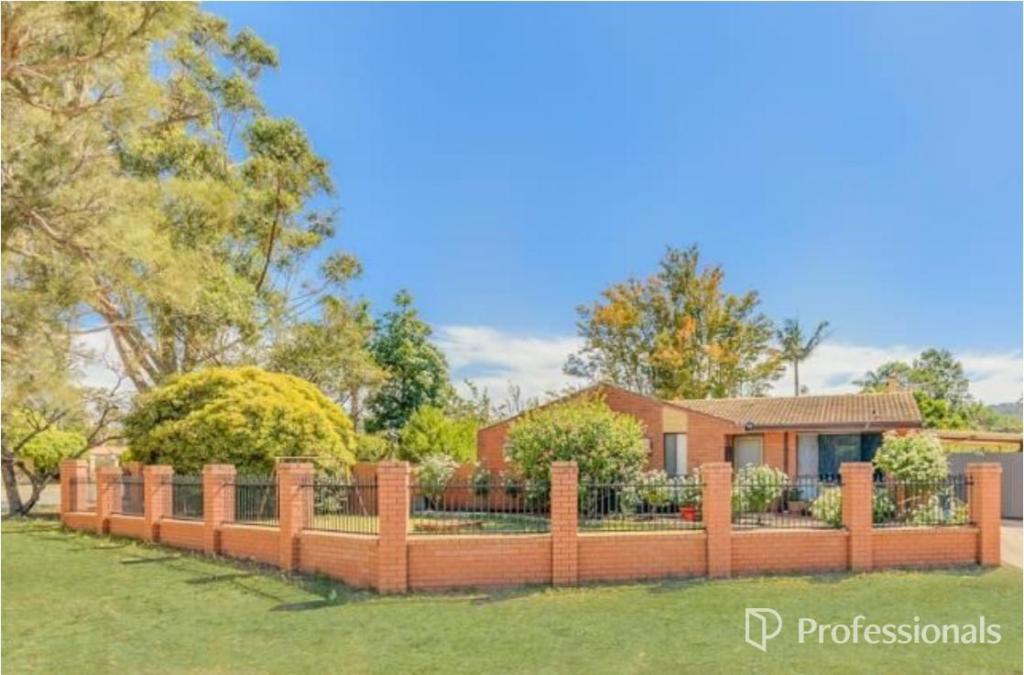 1 Jubilee Rd, Forrestfield, WA 6058