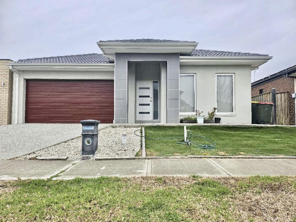 19 EVESHAM DR, POINT COOK, VIC 3030