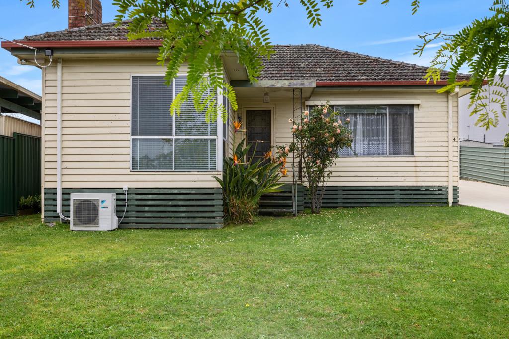 4 MILNE ST, LEONGATHA, VIC 3953