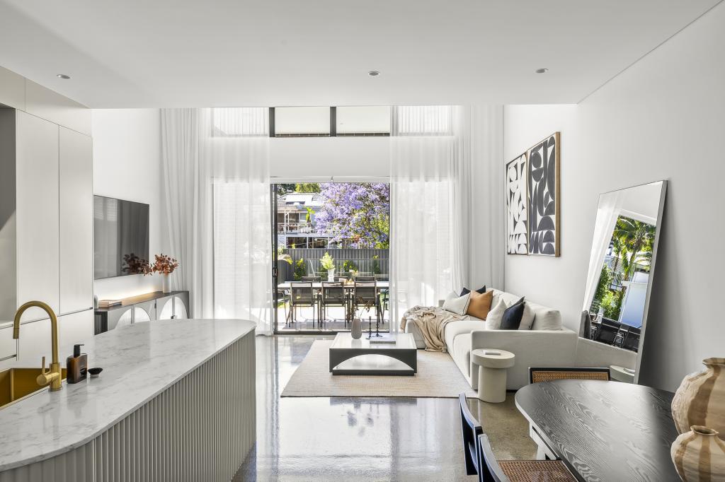 85A ST JOHNS AVE, MANGERTON, NSW 2500