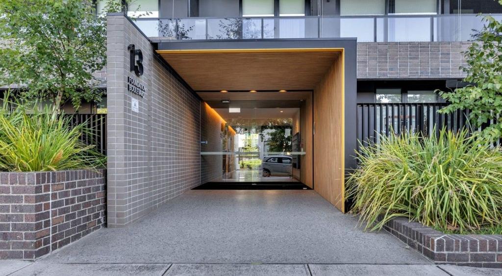 202/13 Foundation Bvd, Burwood East, VIC 3151