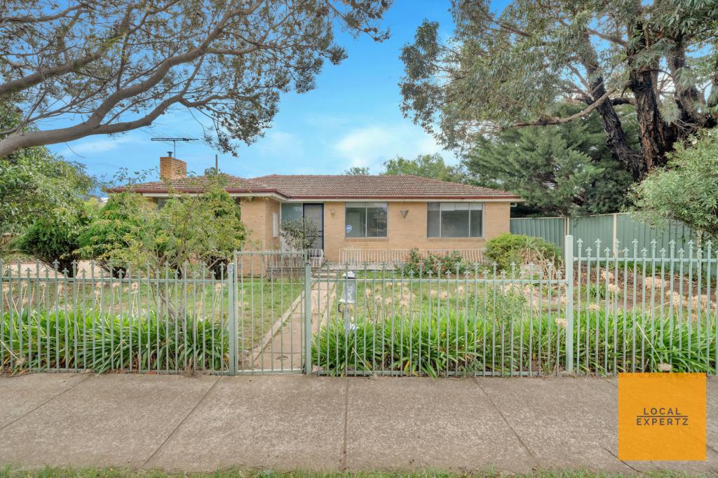 8 Brooklyn Rd, Melton South, VIC 3338