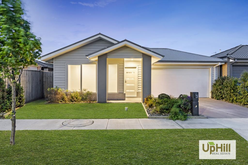 3 WHISPERING WAY, CLYDE NORTH, VIC 3978