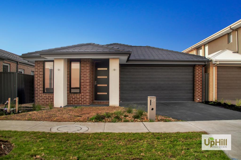 24 Yaralla Cct, Clyde, VIC 3978