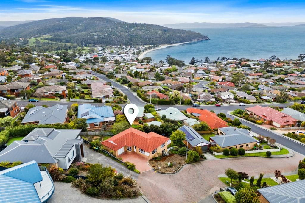 4 Donohoe Gdns, Kingston Beach, TAS 7050