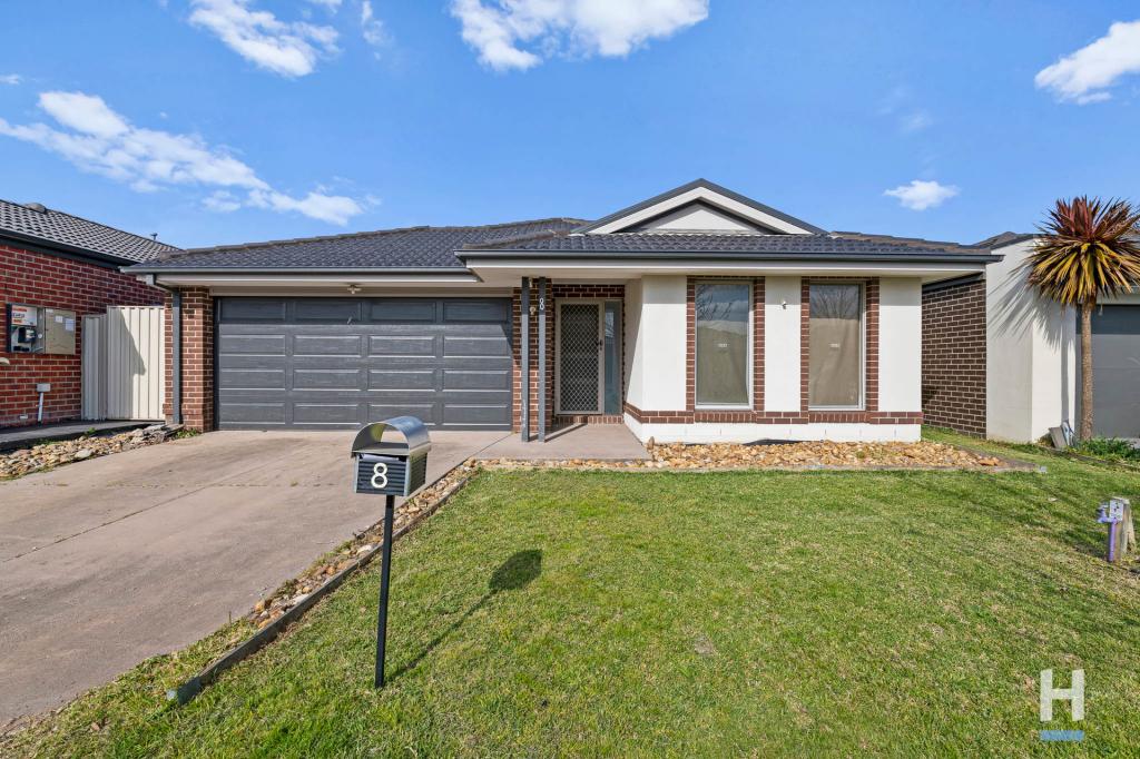 8 Margitta Lane, Pakenham, VIC 3810