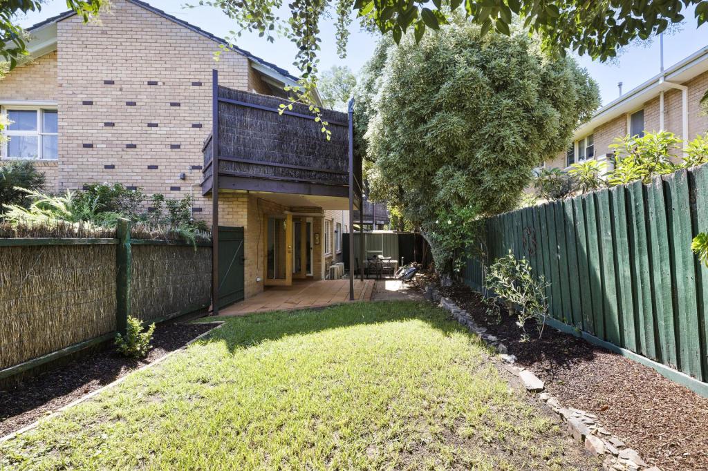 1/8 Hartington St, Kew, VIC 3101