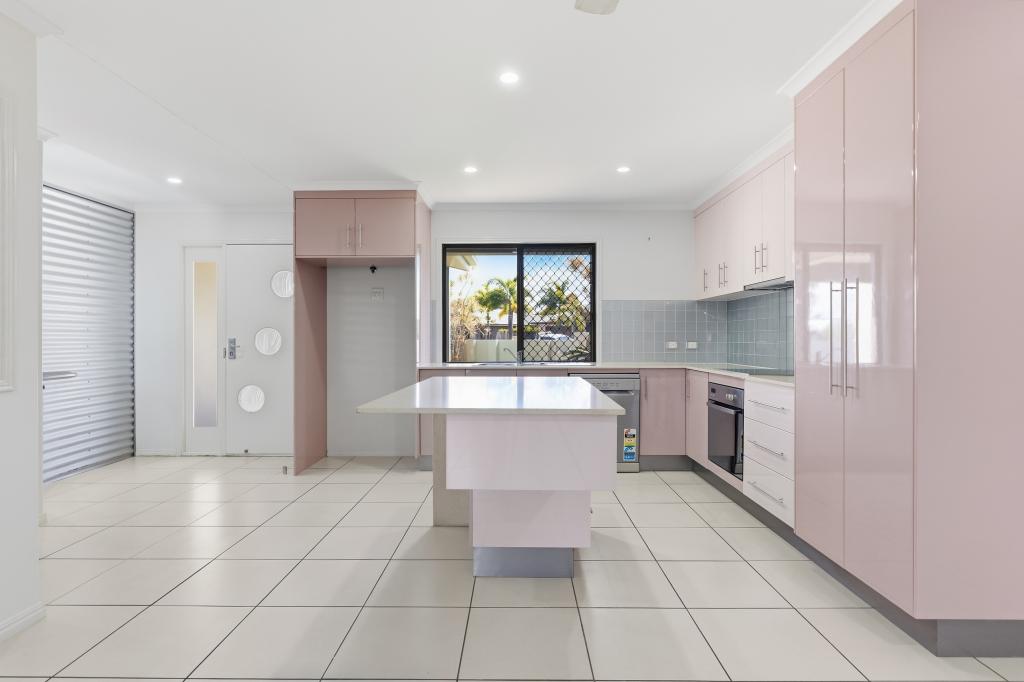 70 Victor Ave, Glenella, QLD 4740