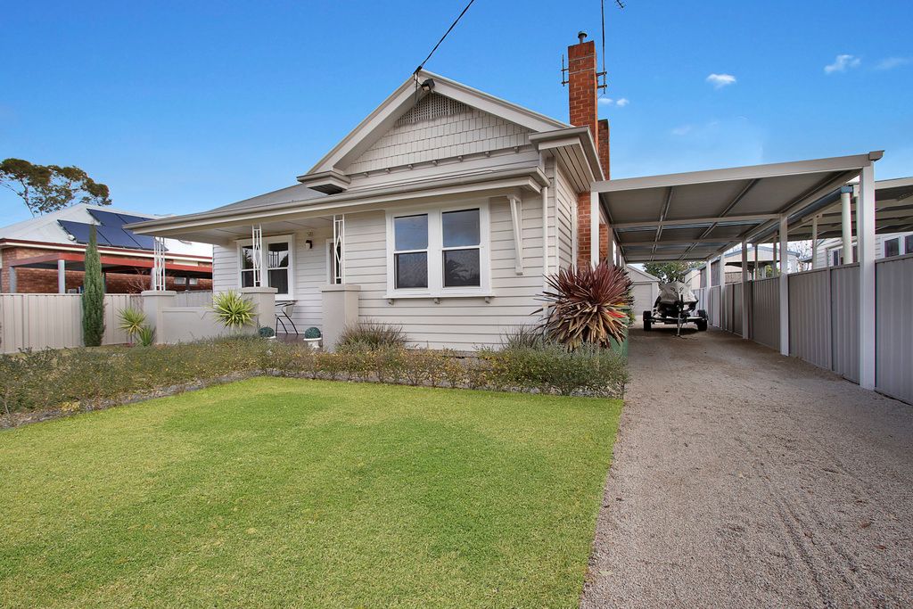 38 Cecil St, Benalla, VIC 3672