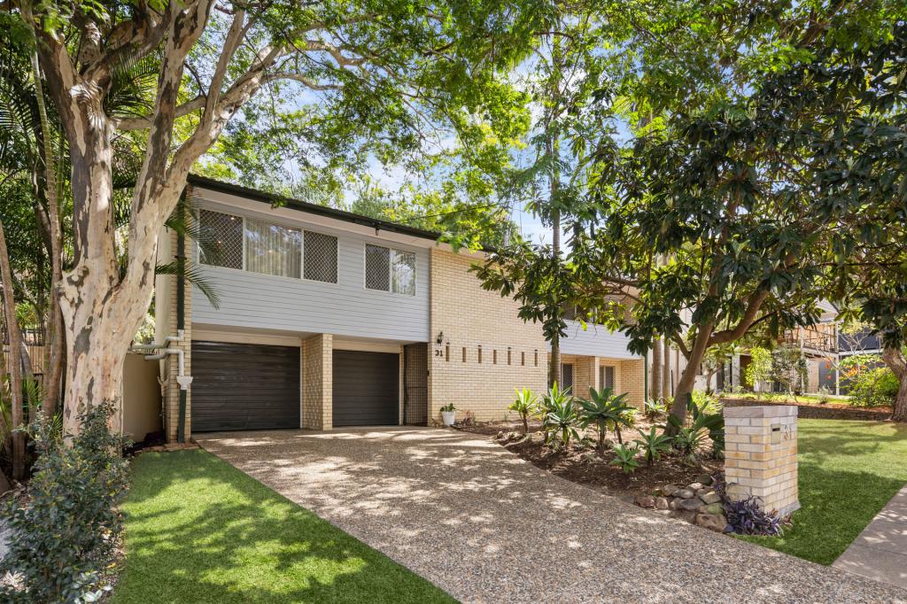 31 Fallbrook St, Kenmore, QLD 4069