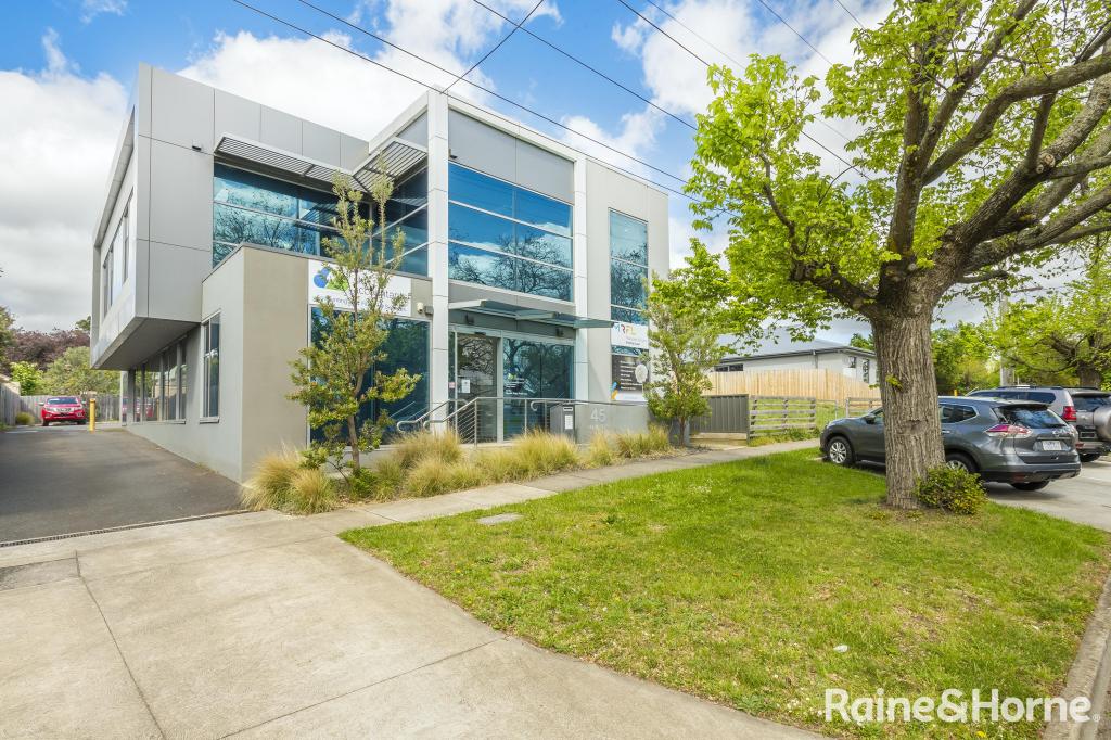 45 Hamilton St, Gisborne, VIC 3437