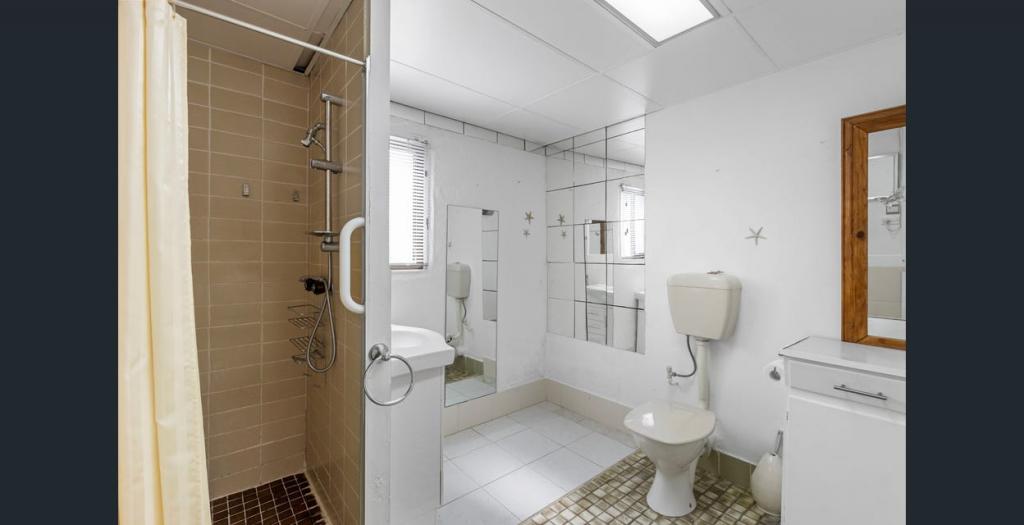 11 Milne Tce, Moonta, SA 5558