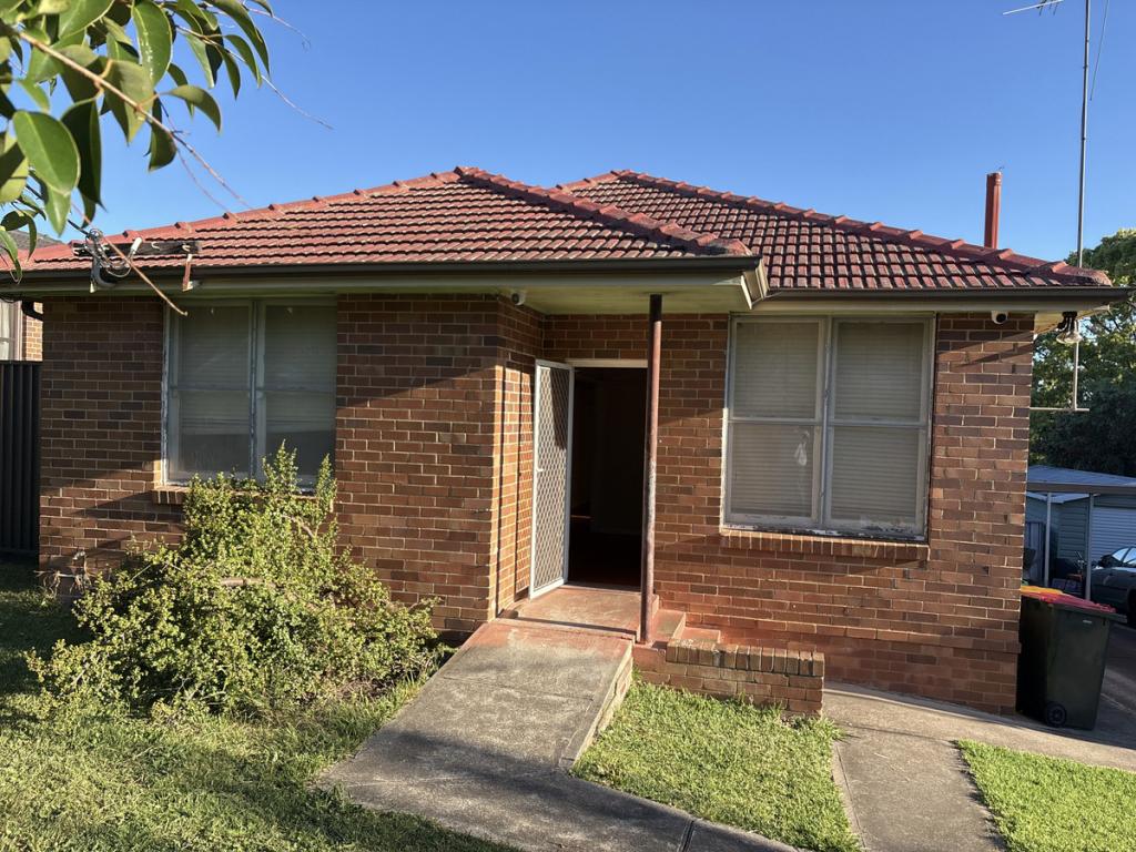 8 Gladys Cres, Seven Hills, NSW 2147