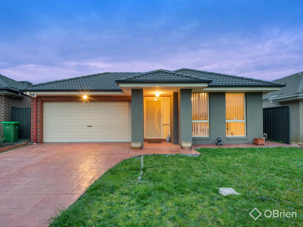 7 GRIFFITH MEWS, PAKENHAM, VIC 3810