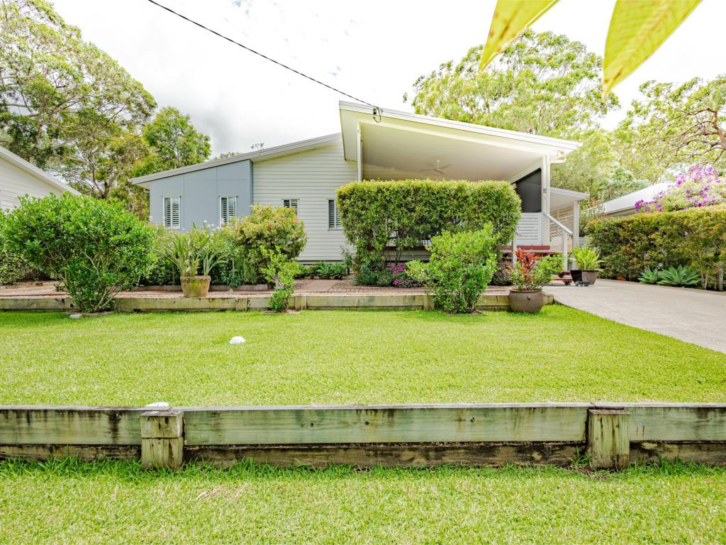 3 SATURN ST, RUSSELL ISLAND, QLD 4184