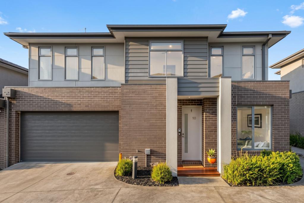 10/118 Kennington Park Dr, Endeavour Hills, VIC 3802