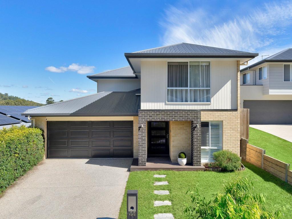 44 Hoist Ct, Augustine Heights, QLD 4300