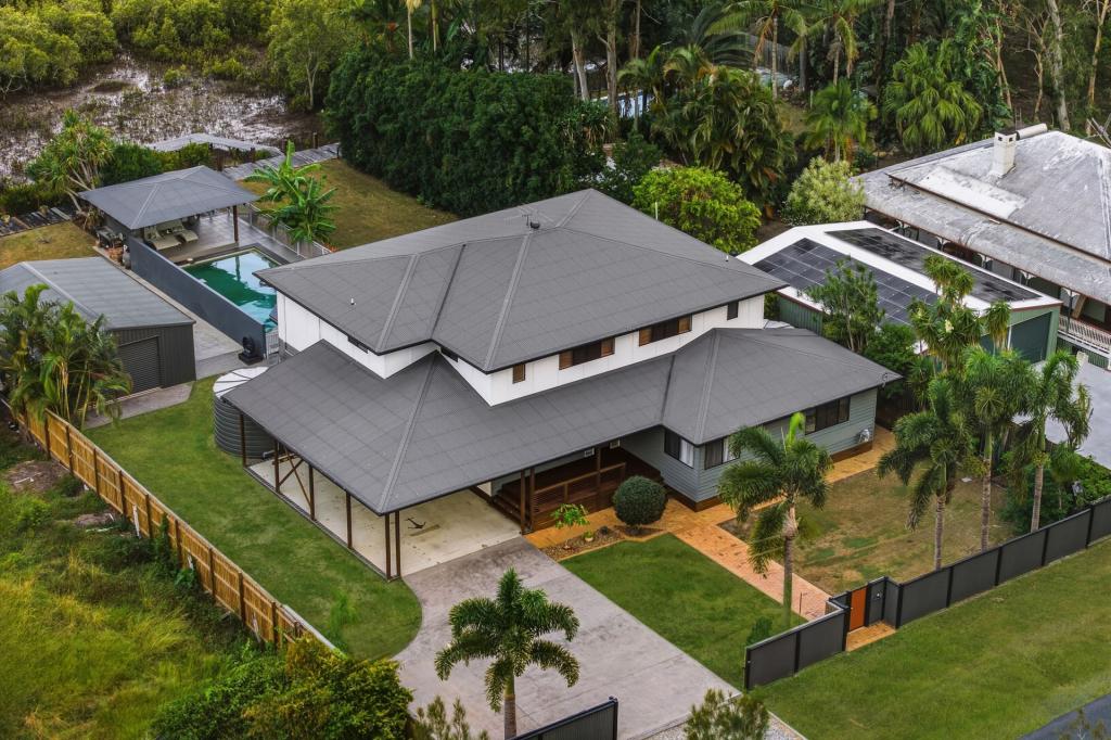 18 Muriel St, Redland Bay, QLD 4165