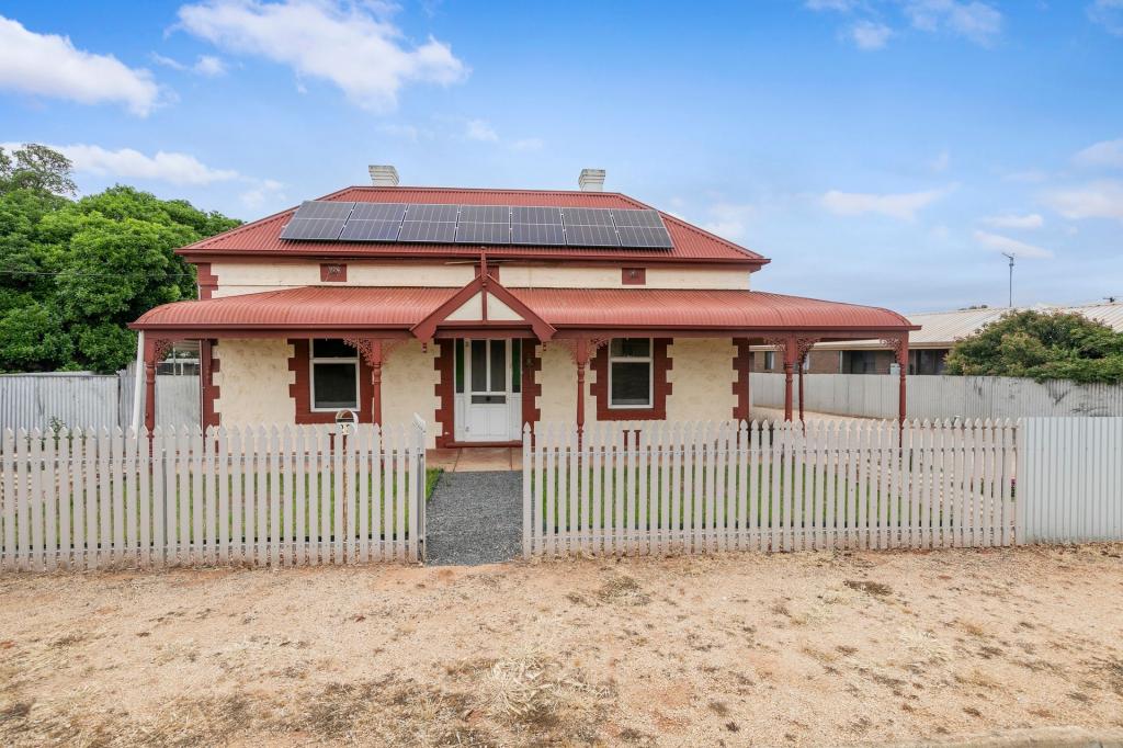 23 War Memorial Dr, Balaklava, SA 5461