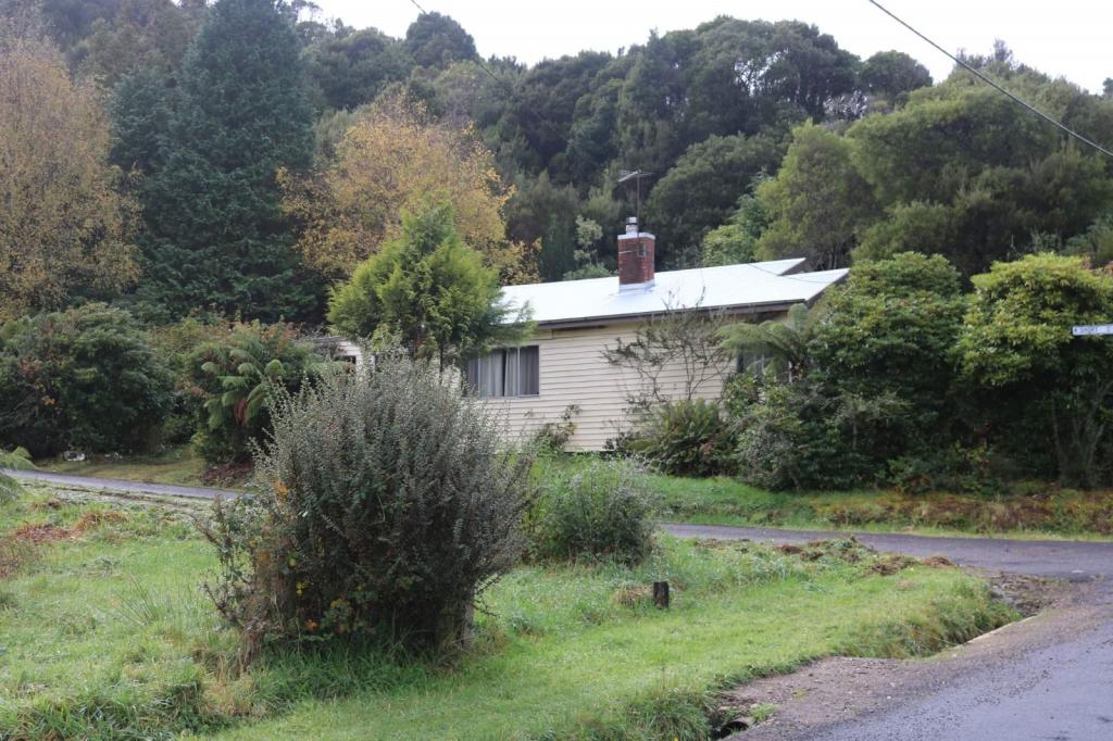 11 Lovett St, Queenstown, TAS 7467