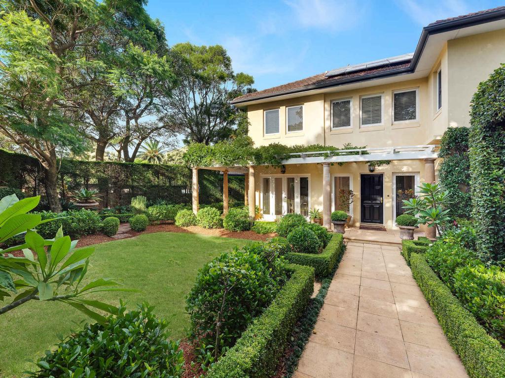 142 Edinburgh Rd, Castlecrag, NSW 2068