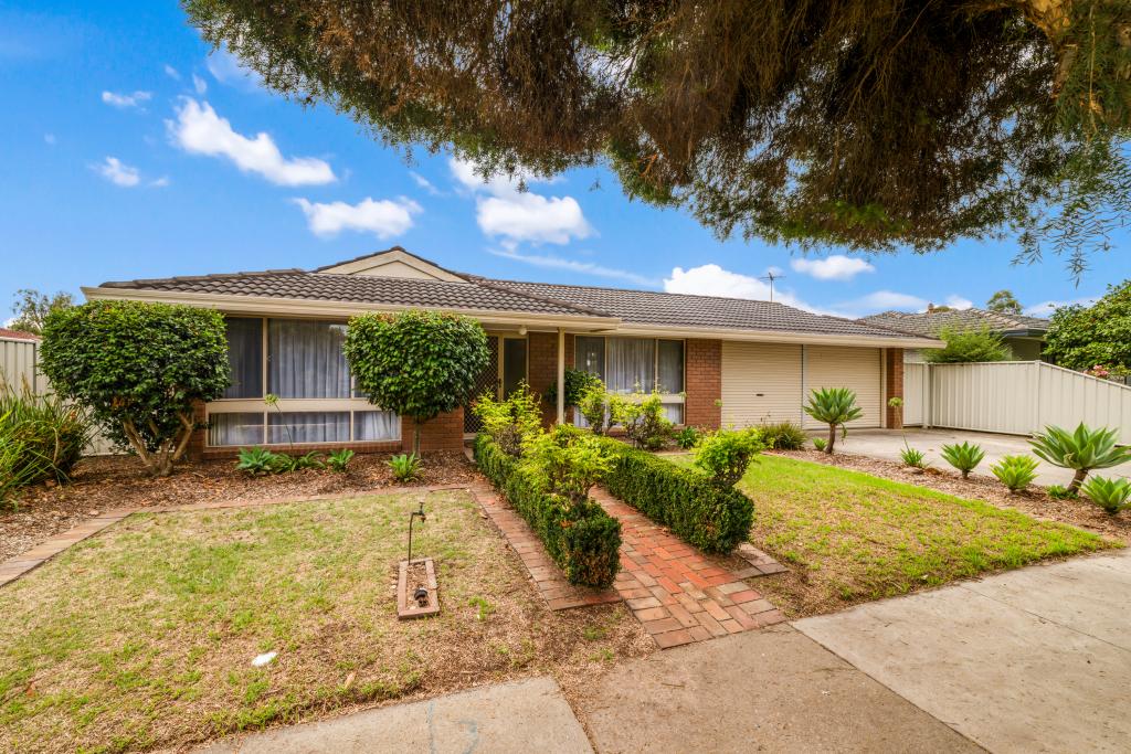 11 Araluen Dr, Sale, VIC 3850