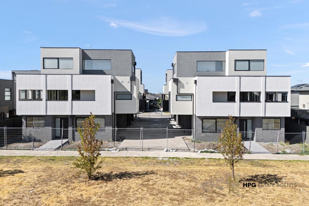 Units 3 & 4/3 Orbit Walk, Roxburgh Park, VIC 3064