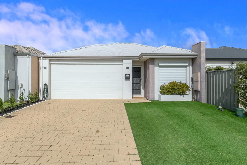 17 Cadaga Way, Piara Waters, WA 6112