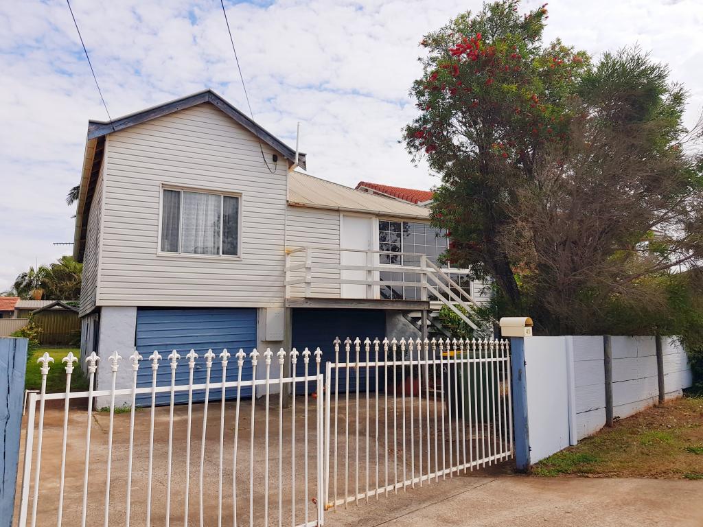 45 Prince Edward Pde, Redcliffe, QLD 4020