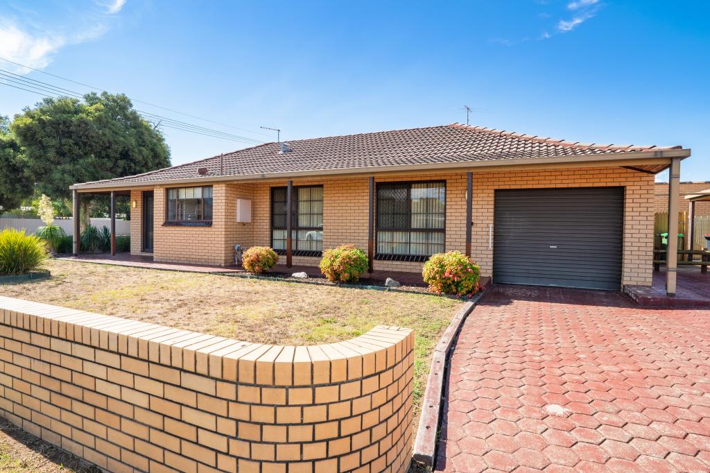 2/530 Klose St, Lavington, NSW 2641