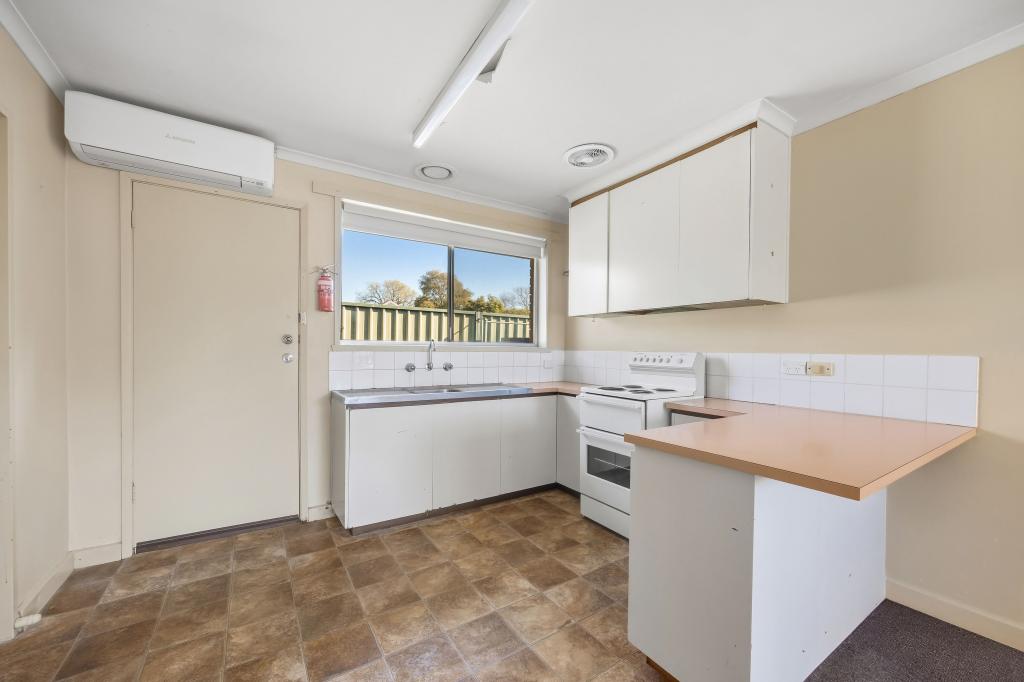 6/613 Ascot St S, Redan, VIC 3350
