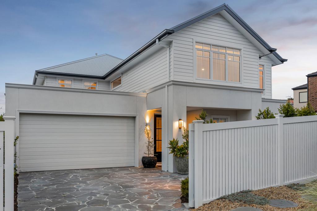 11 Canterbury St, Mornington, VIC 3931