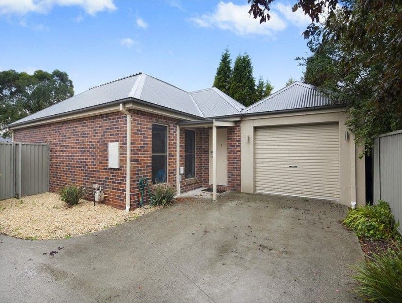 2/116 Clyde St, Soldiers Hill, VIC 3350