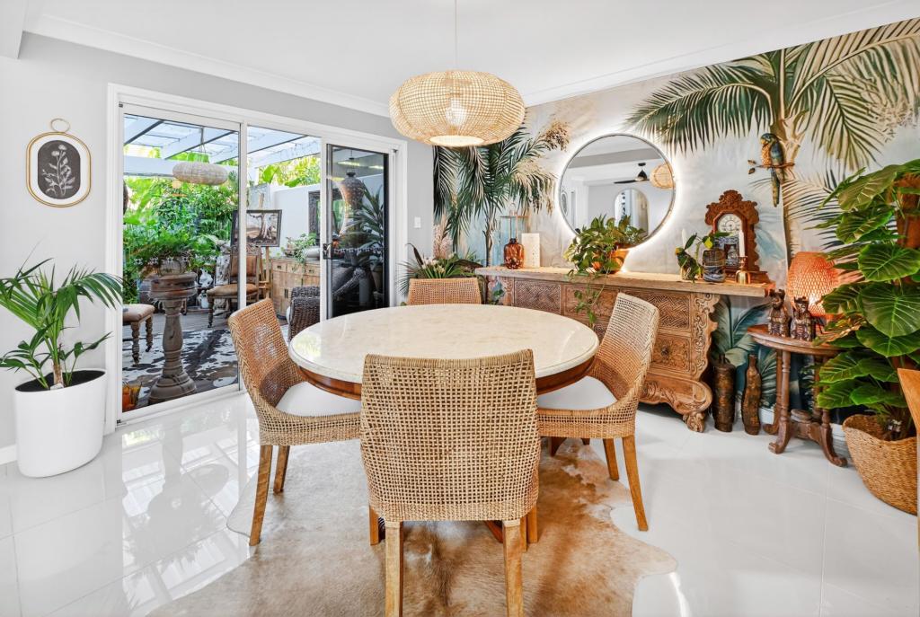 10 AEGEAN/100 COTLEW ST E, SOUTHPORT, QLD 4215