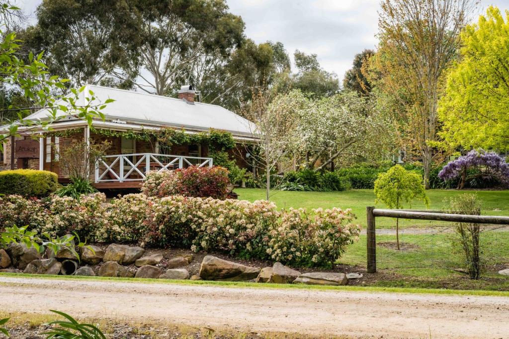 12 Sinkinson Rd, Mount Torrens, SA 5244