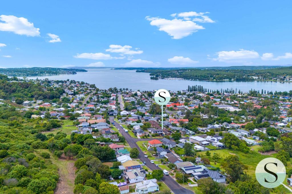 2/4 Chippindall St, Speers Point, NSW 2284