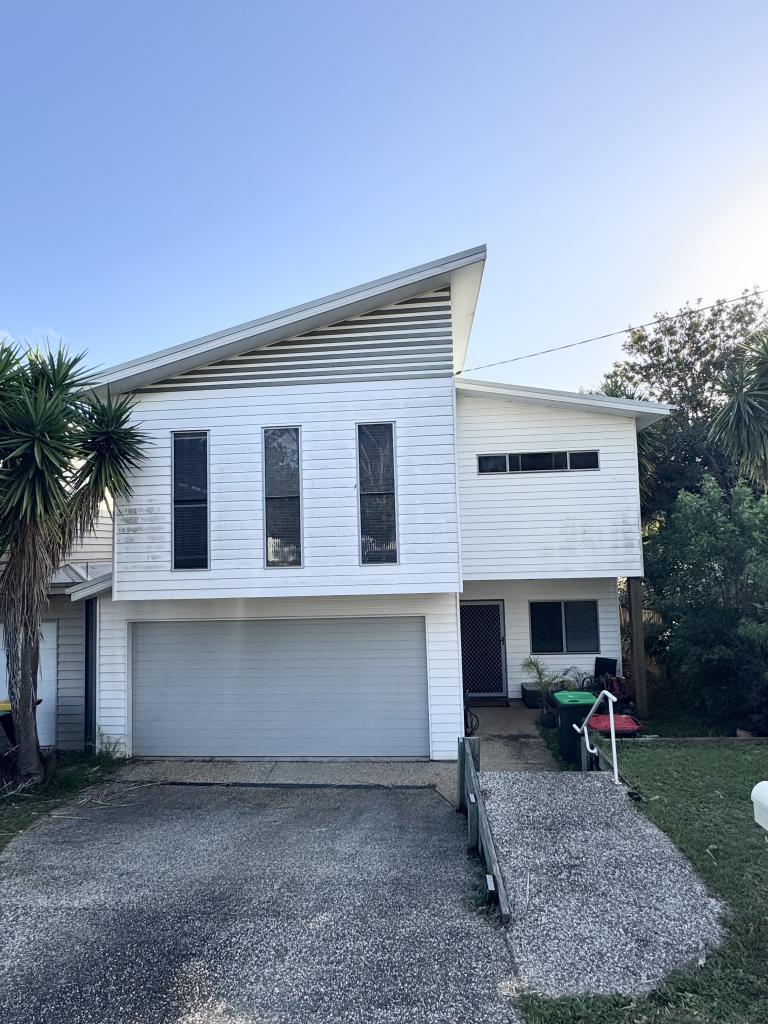 11 Wighton St, Sandgate, QLD 4017