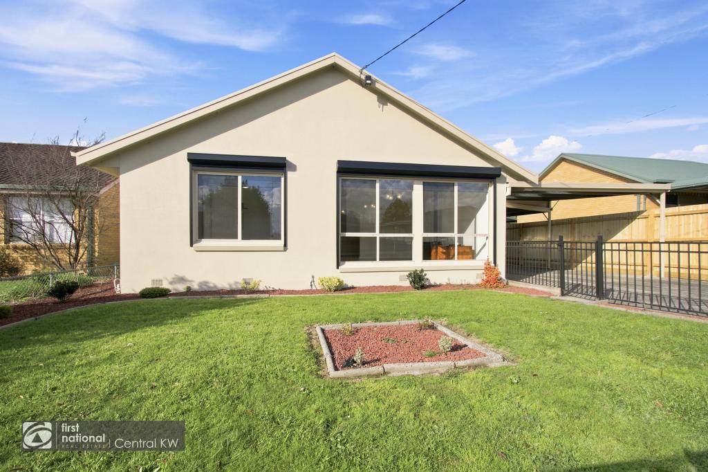 8 Fraser Cres, Churchill, VIC 3842