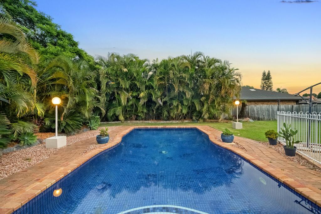 11 Lautoka Ct, Clear Island Waters, QLD 4226
