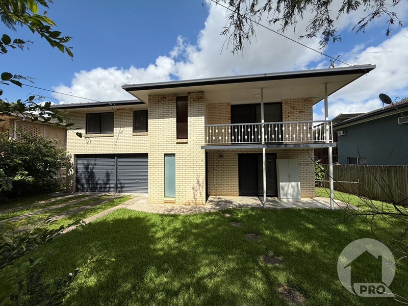 15 Capella St, Coorparoo, QLD 4151