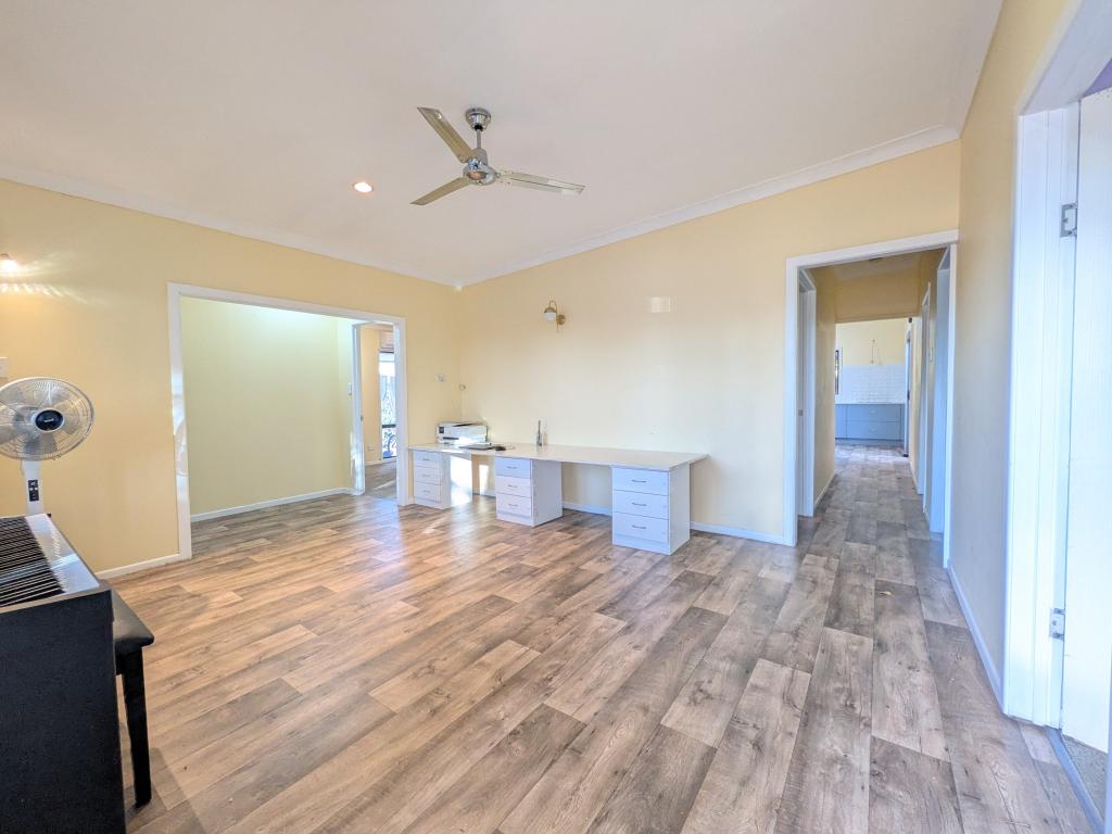 66 Dawson Hwy, Moura, QLD 4718