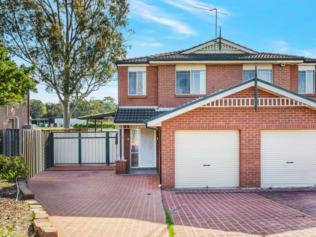 3b Palm Cl, Green Valley, NSW 2168