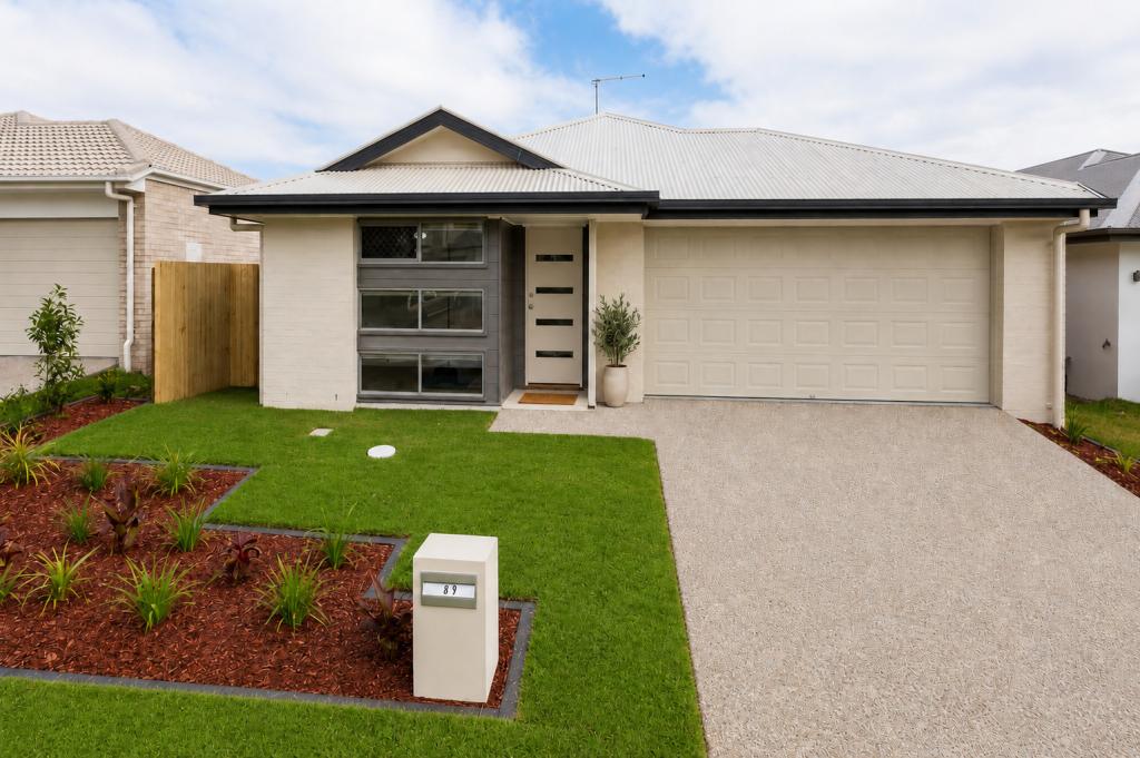 89 STEAMER WAY, SPRING MOUNTAIN, QLD 4300