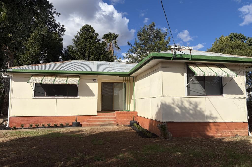 129 ANTHONY RD, SOUTH TAMWORTH, NSW 2340