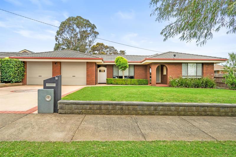 16 Loyola Ave, Warrnambool, VIC 3280