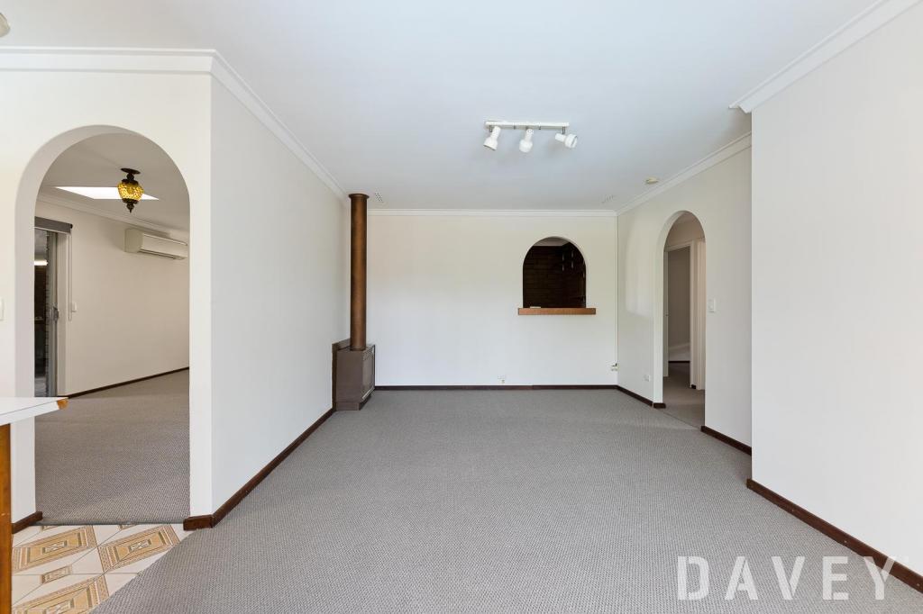 21 Sillmon Way, Duncraig, WA 6023