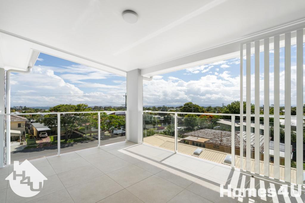 204/22 ARTHUR ST, WOODY POINT, QLD 4019