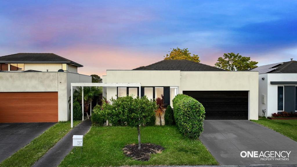 37 Signature Bvd, Point Cook, VIC 3030