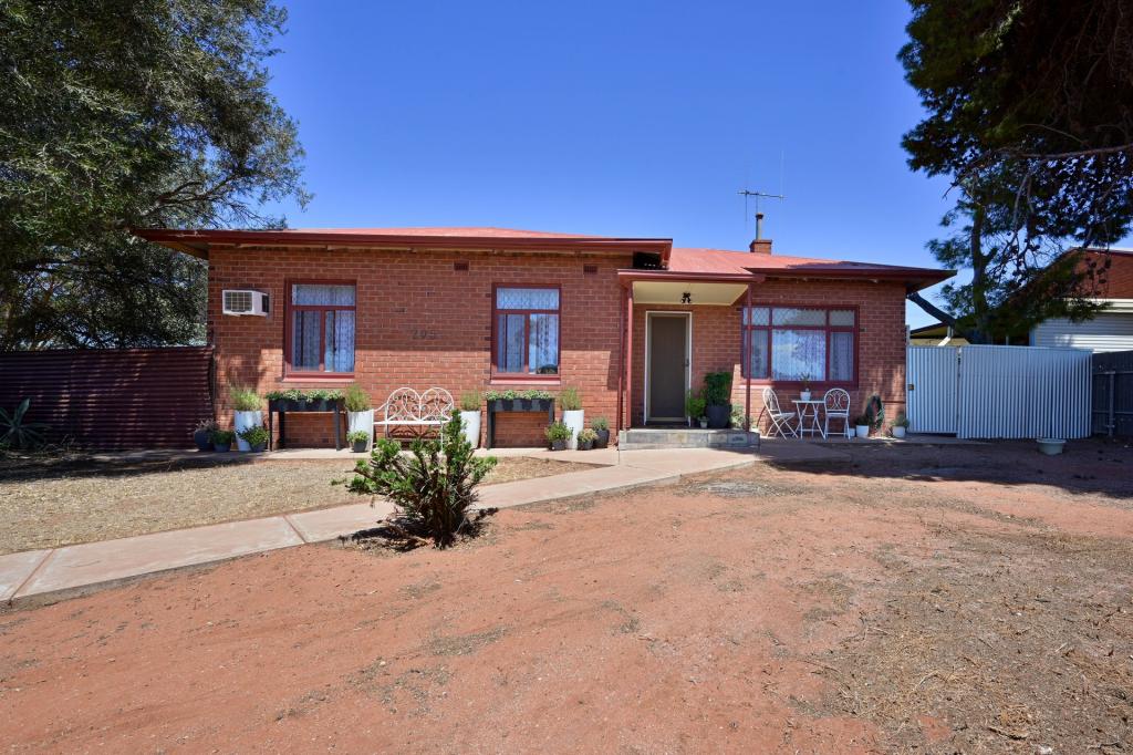 295 Mcbryde Tce, Whyalla Playford, SA 5600