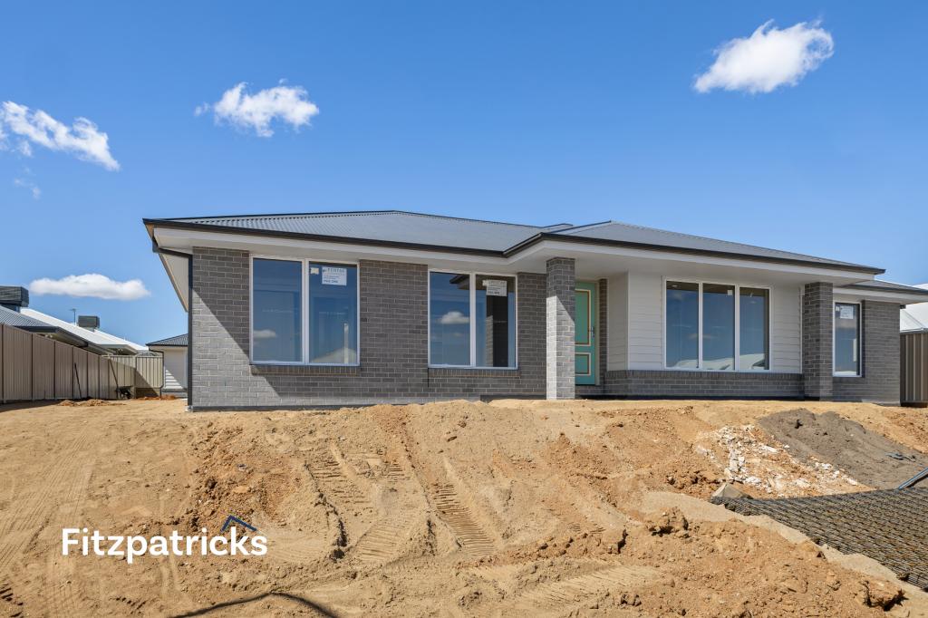 1/18 Tooleybuc St, Gobbagombalin, NSW 2650